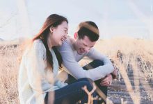 از آشنایی تا ازدواج: 8 داستان ازدواج مجازی موفق (جالب)