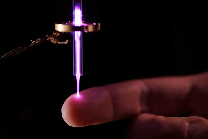 تکنولوژی تکنولوژی پلاسما چیست؟ کاربرد در صنایع نظامی (فناوری سلاح پلاسما)