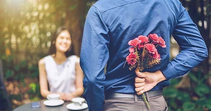 احترام به و نشان دادن علاقه به همسر 