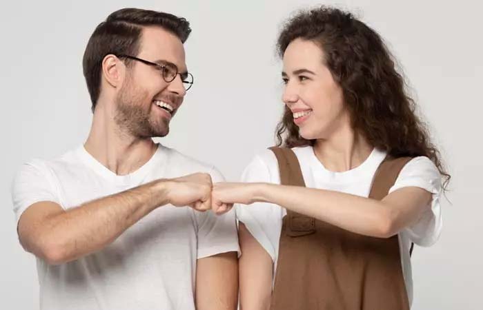 همکاری و روابط گرم با همسر